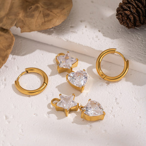 Pendientes YF8321 <span class=keywords><strong>de</strong></span> Moda con Diseño <span class=keywords><strong>de</strong></span> Estrella <span class=keywords><strong>de</strong></span> <span class=keywords><strong>Cinco</strong></span> Puntas y Corazón, Circonita Blanca 5A, Chapado en Oro <span class=keywords><strong>de</strong></span> 18K, Acero Inoxidable Resistente al Agua - Product Image 5