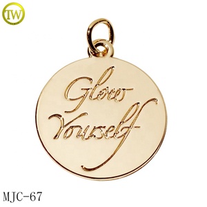 Ciondoli con scritta in smalto di moda <span class=keywords><strong>per</strong></span> collana con logo personalizzato e ciondoli rotondi incisi su etichette di gioielli con anello - Product Image 4