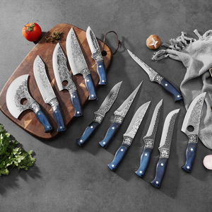 Cuchillo Vintage de Acero Inoxidable Martillado y Forjado con Muesca para el Dedo, Mango de Madera Pakka y Funda de Cuero, para Mano Derecha, Ideal para Exploración en la Naturaleza - Product Image 6