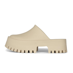 Sandalias planas <span class=keywords><strong>de</strong></span> plataforma para mujer y niña, cómodas, <span class=keywords><strong>de</strong></span> color negro, venta al por mayor <span class=keywords><strong>de</strong></span> fábrica - Product Image 1