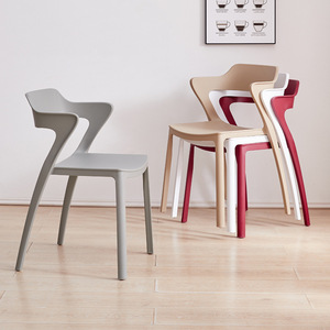 Chaise en plastique épaissie <span class=keywords><strong>de</strong></span> style nordique, chaise <span class=keywords><strong>de</strong></span> salle à manger minimaliste, <span class=keywords><strong>tabouret</strong></span> à dossier, chaise longue, chaise <span class=keywords><strong>de</strong></span> bureau, chaise <span class=keywords><strong>de</strong></span> salle à manger d'hôtel - Product Image 4