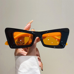 Gafas de Sol Finewell 3665 2023 UV400 con Lentes de PC, Diseño Ojo de Gato, Lujosas y Modernas para Mujer, Verde Amarillo - Product Image 2