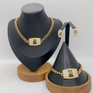 Nouvel <span class=keywords><strong>ensemble</strong></span> de bijoux 4 pièces pour femme, style marocain, en acier inoxydable de Dubaï, avec strass arabes, comprenant collier, boucles d'oreilles, bracelet <span class=keywords><strong>et</strong></span> bague - Product Image 3