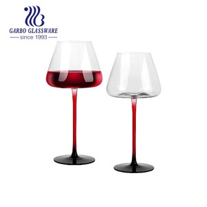 Gobelet à vin en <span class=keywords><strong>verre</strong></span> de luxe de haute qualité Gobelet en <span class=keywords><strong>verre</strong></span> soufflé à la main avec tige de couleur 700ml Verres à pied de grande capacité <span class=keywords><strong>pour</strong></span> bar et banquet - Product Image 4