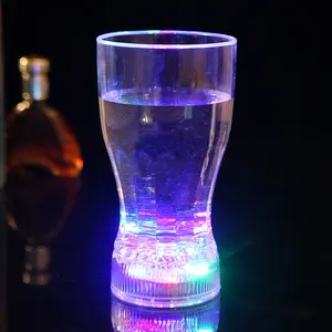 Hstyle New Party Supplies <span class=keywords><strong>Coca</strong></span> Flashing Lotus Beer Mug Flashing Drinking Cup Cambio <span class=keywords><strong>de</strong></span> color Beer Whisky Glass Cup para Barware - Product Image 4