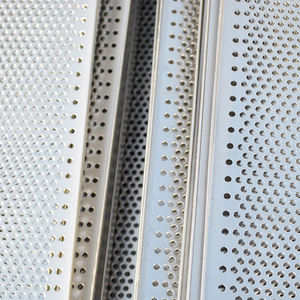 Plateau de cuisson perforé personnalisé en acier inoxydable 304 pour boulangerie, idéal pour biscuits, pain et gâteaux - Product Image 5