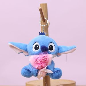 Pendentif de sac, porte-clés et poupée en peluche super douce en forme de rose, inspiré du personnage de dessin animé Stitch, très populaire sur internet - Product Image 3
