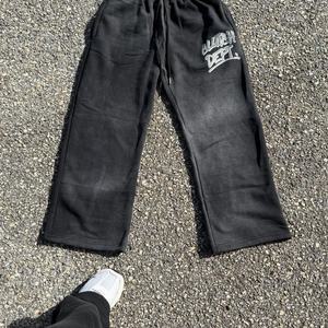 Pantalon de survêtement streetwear personnalisé pour homme en molleton bouclette 100 % coton, coupe large, style hip-hop – Écologique, respirant, séchage rapide, coupe décontractée - Product Image 2