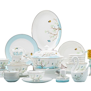 <span class=keywords><strong>Service</strong></span> de table 16 pièces en <span class=keywords><strong>porcelaine</strong></span> osseuse <span class=keywords><strong>à</strong></span> motif personnalisable, nouveau style chinois, avec baguettes en céramique de Jingdezhen - Product Image 1