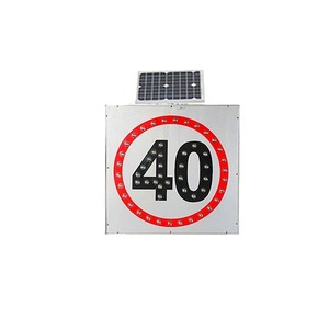Panneau de signalisation routière réfléchissant solaire avec indicateur de direction à flèche LED pour la sécurité des travaux routiers - Product Image 5