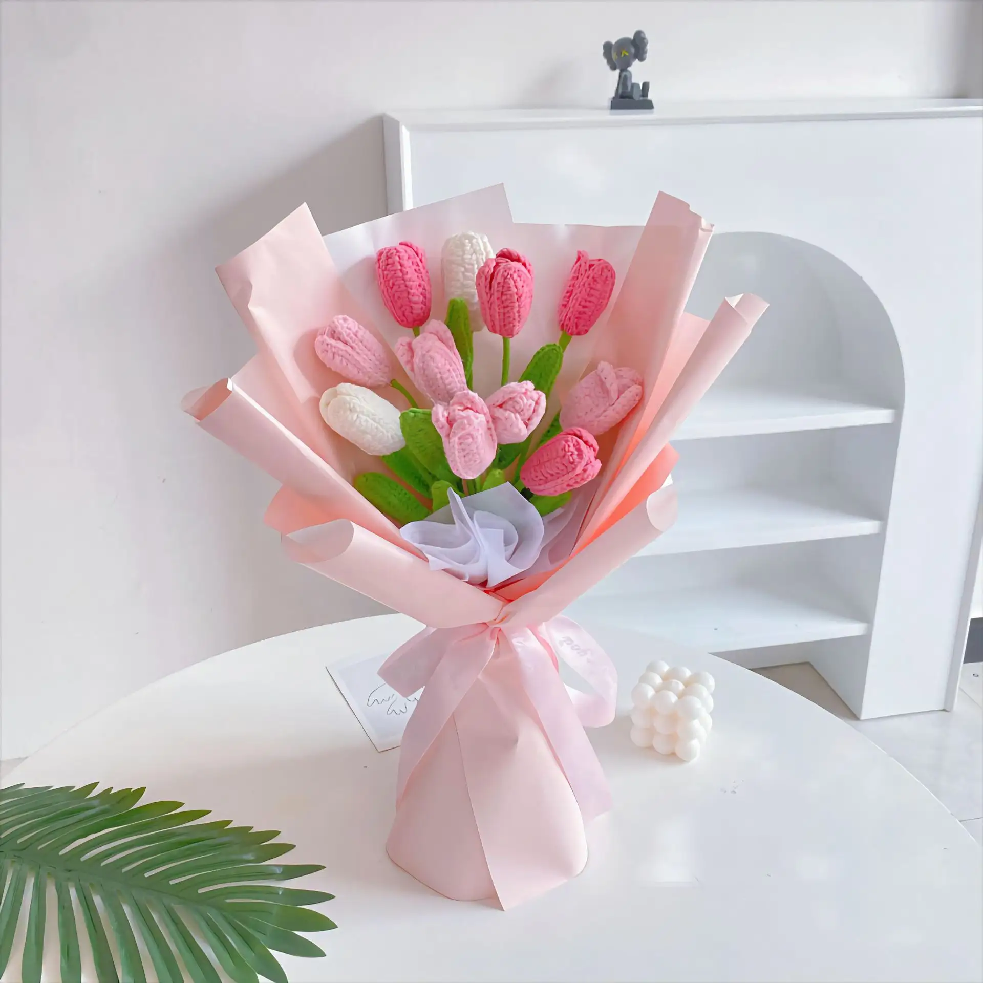 T301 Valentine's Day Handmade Crochet Closed Tulip Bouquet Artificial Flower DIY Creative Gift For Friends Preserved Flowers