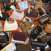 Sacs d'occasion en gros, sacs de marque usagés, sacs à main mixtes pour femmes, approvisionnement en vrac pour exportation destiné aux revendeurs, sacs de seconde main de marque