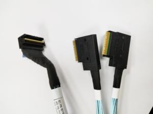 Kit de Cables para Controlador de Almacenamiento TAIYAN P48829-B21 - Product Image 3