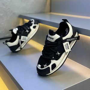 Zapatos de moda versátiles, cómodos y casuales con capas de tela de malla, transpirables y con suela suave, ligeros para caminar. - Product Image 1