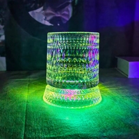 Verre à whisky rotatif en cristal avec lumière LED 360°, base pivotante, coupe artisanale, vente en gros