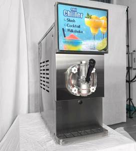 Petite machine à faire fondre la neige de comptoir, distributeur de smoothies aux fruits frais pour événements et fêtes avec systèmes de paiement intelligents - Product Image 3