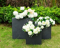 Grande jardinière rectangulaire moderne Béton léger Jardinières modernes longues et basses en fibre de verre Grandes jardinières rectangulaires d'extérieur en ciment