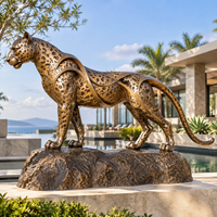 Grande sculpture en bronze Léopard, en acier au carbone, fonte, alliage d'aluminium, acier inoxydable, art animalier personnalisé pour hôtel, place publique, jardin