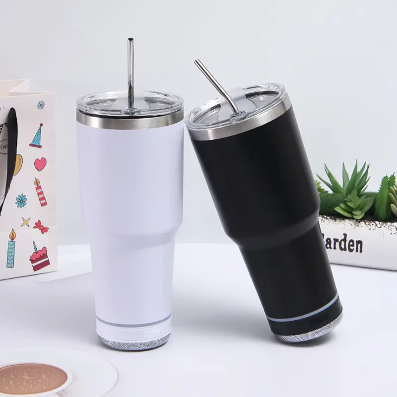 Markdown bán phòng ăn Tumbler drinkware với loa màu xanh Bluetooth Loa Tumbler cho thăng hoa