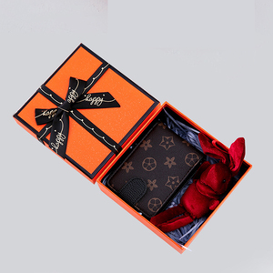 Caja de Lujo Personalizada para Empaque de Ropa Bolso de Mano y Regalo de Cumpleaños Cartón Rígido Esponja Materiales Reciclados Admite Personalización - Product Image 2