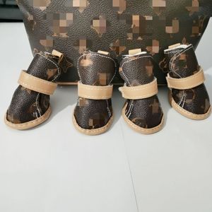 Sepatu Anjing Musim Dingin Mewah Grosir, Sepatu Salju Hangat Kulit PU Anti-Selip Tahan Air, Sepatu Anjing Desainer Musim Dingin - Product Image 3