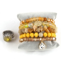 Nouvelle collection bohème : Ensemble de 5 bracelets élastiques empilables avec pierres précieuses naturelles irrégulières et perles de verre, et bague à bouton interchangeable