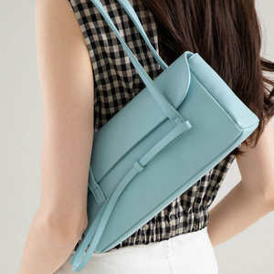 Bolso de mano personalizado para mujer, bolso tote, bolso de hombro de cuero PU personalizado - Product Image 3