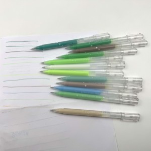 Lot de stylos gel métalliques colorés <span class=keywords><strong>en</strong></span> gros à prix abordable pour les magasins d'art et d'artisanat à petit budget et les ventes <span class=keywords><strong>en</strong></span> <span class=keywords><strong>ligne</strong></span> - Product Image 1