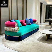 Italienisches Luxus Retro Samt Dreisitzer-Sofa Hochwertige Wohnzimmermöbel für Hotel und Villa