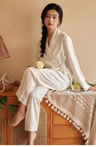 <span class=keywords><strong>Pigiama</strong></span> di Alta Qualità in Seta Ghiaccio di Lusso <span class=keywords><strong>Leggero</strong></span> per Donna, Set Primaverile e Autunnale con Maniche Lunghe Jacquard, Abbigliamento da Notte - Product Image 6