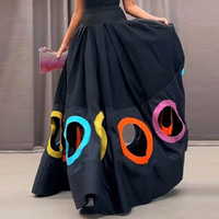 Robe longue sans manches à col rond avec découpes plissées en matériau éco-responsable en spandex