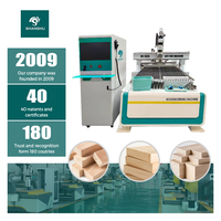 Routeur à bois multifonctionnel automatique CNC 1325 avec commande PLC Syntec et servomoteur pour la gravure de l'acrylique, du bois massif et du contreplaqué