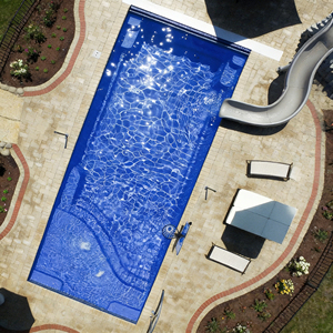 Piscina Prefabricada de Fibra de Vidrio de Lujo para Exteriores, Resistente a la Corrosión, con Accesorios Personalizados - Product Image 3