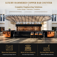 Comptoir de bar extérieur en cuivre martelé semi-circulaire, bar en cuivre rouge sur mesure pour hôtel, piscine, salon, atrium, véranda, complexe hôtelier
