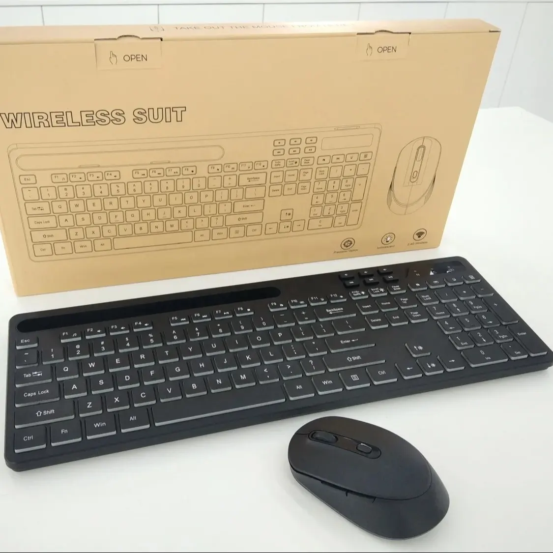 Teclado e mouse silencioso com luz de fundo recarregável 2.4G sem fio com suporte para tablet e celular, teclado e mouse para computador e escritório