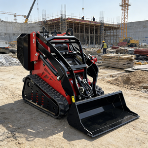 Mini-chargeuse compacte avec godets, grappins et fourches hydrauliques - Product Image 1