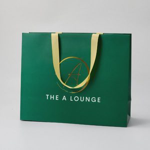Sacchetti Regalo di Lusso Personalizzati in Carta Bianca con Manici per Scarpe e Abbigliamento, Ecologici e Riciclabili, Stampa Serigrafica - Product Image 3