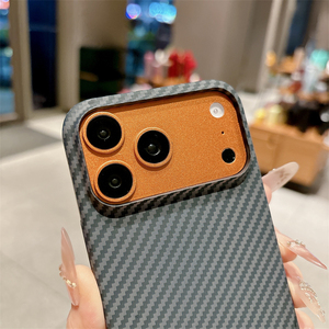Funda magnética ultrafina de lujo para teléfono móvil iPhone 16 15 14 Pro Max, funda de fibra de carbono para iPhone 17 Pro Max al por mayor - Product Image 5