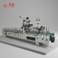 Machine de laminage de film PUR polyvalente à moteur, contrôle par écran tactile PCL, utilisation facile, enveloppement de profilés de haute qualité