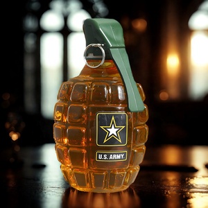 Bộ quà tặng kỷ niệm chiến binh năm 2025, phong cách quân đội, bình rượu whisky hình lựu đạn, ly rượu hình lựu đạn độc đáo, quà tặng doanh nghiệp độc đáo - Product Image 4