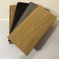 Clôture de Ferme pour Protection de l'Intimité Extérieure, Panneau WPC Co-Extrudé, Écologique, Étanche, Résistant à l'Humidité, Design Moderne et Esthétique