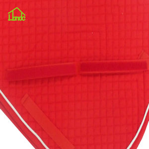 <span class=keywords><strong>Il</strong></span> cuscinetto <span class=keywords><strong>rosso</strong></span> brillante della sella del cavallo protegge <span class=keywords><strong>il</strong></span> cavallo dalle protezioni della sella delle lesioni per <span class=keywords><strong>il</strong></span> cavallo - Product Image 5