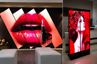Écran LED transparent d'extérieur P1.9 Oposter, grand panneau avec étanchéité IP65, HDR10+, luminosité 3000 CD pour la publicité