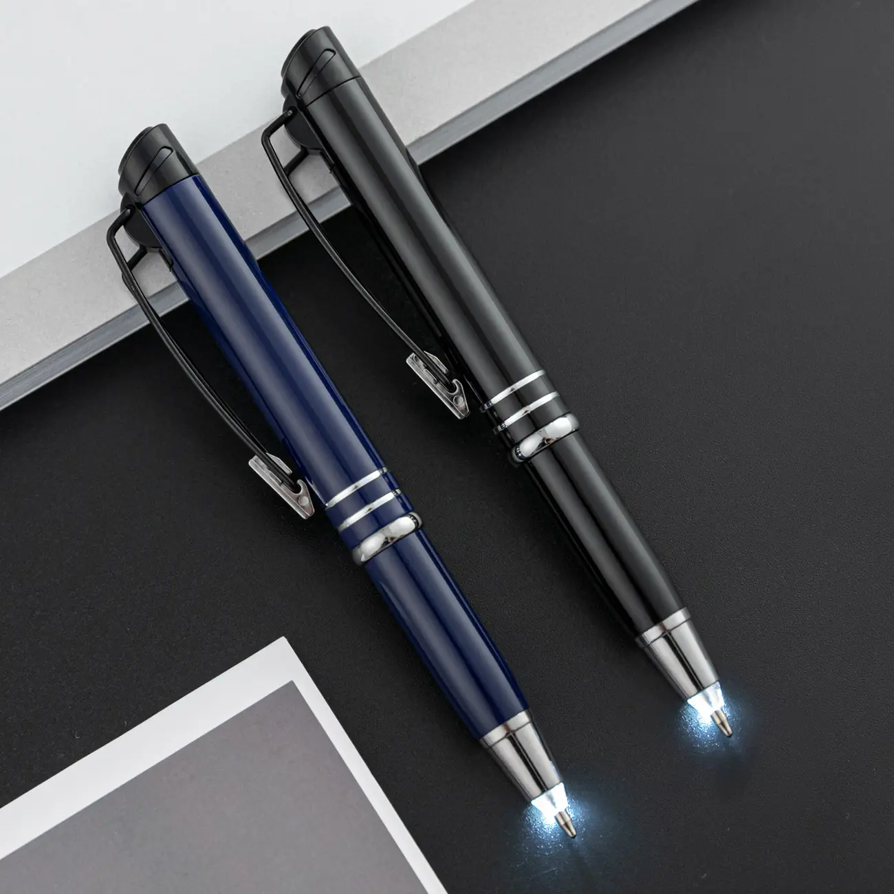 עט מסך מגע 3 ב-1 אור LED רפואי רב תפקודי מתכת עט פרסום מתנת מתנה עם לוגו מודפס