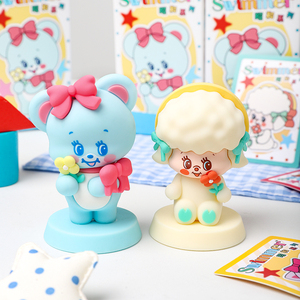 Prêt à expédier - Boîte surprise de figurines d'action en PVC Série Showa - Authentique figurine de nageur Kawaii à collectionner - Jouet en gros à fort potentiel de profit - Product Image 3