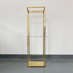 Espositore Stand Personalizzato in Acciaio Inox Dorato per Abiti Appesi, Negozio di Abbigliamento, Abiti da Sposa, per Boutique - Product Image 5