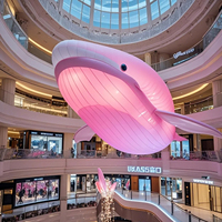 Figure promotionnelle personnalisée gonflable légère Airvon, baleine suspendue dans l'air pour les centres commerciaux
