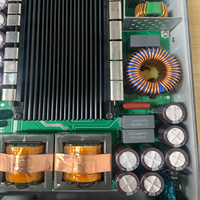 Amplificateur de puissance numérique professionnel 1U Classe D 4x1300W (DSP), idéal pour les fêtes et les scènes extérieures ; prend en charge l'OEM/ODM.