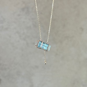 สร้อยคอทอง 18K เงินแท้ S925 ประดับพลอยสีฟ้าสดใส จี้รูปโบว์ ดีไซน์โรแมนติก สร้อยคอแบบผูกโบว์  จี้สวยงาม - Product Image 2