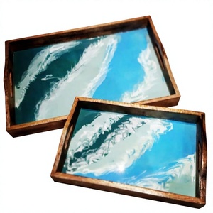 Plateau de service rectangulaire en bois fait main Meena, design abstrait moderne peint à la main, écologique et durable - Product Image 1